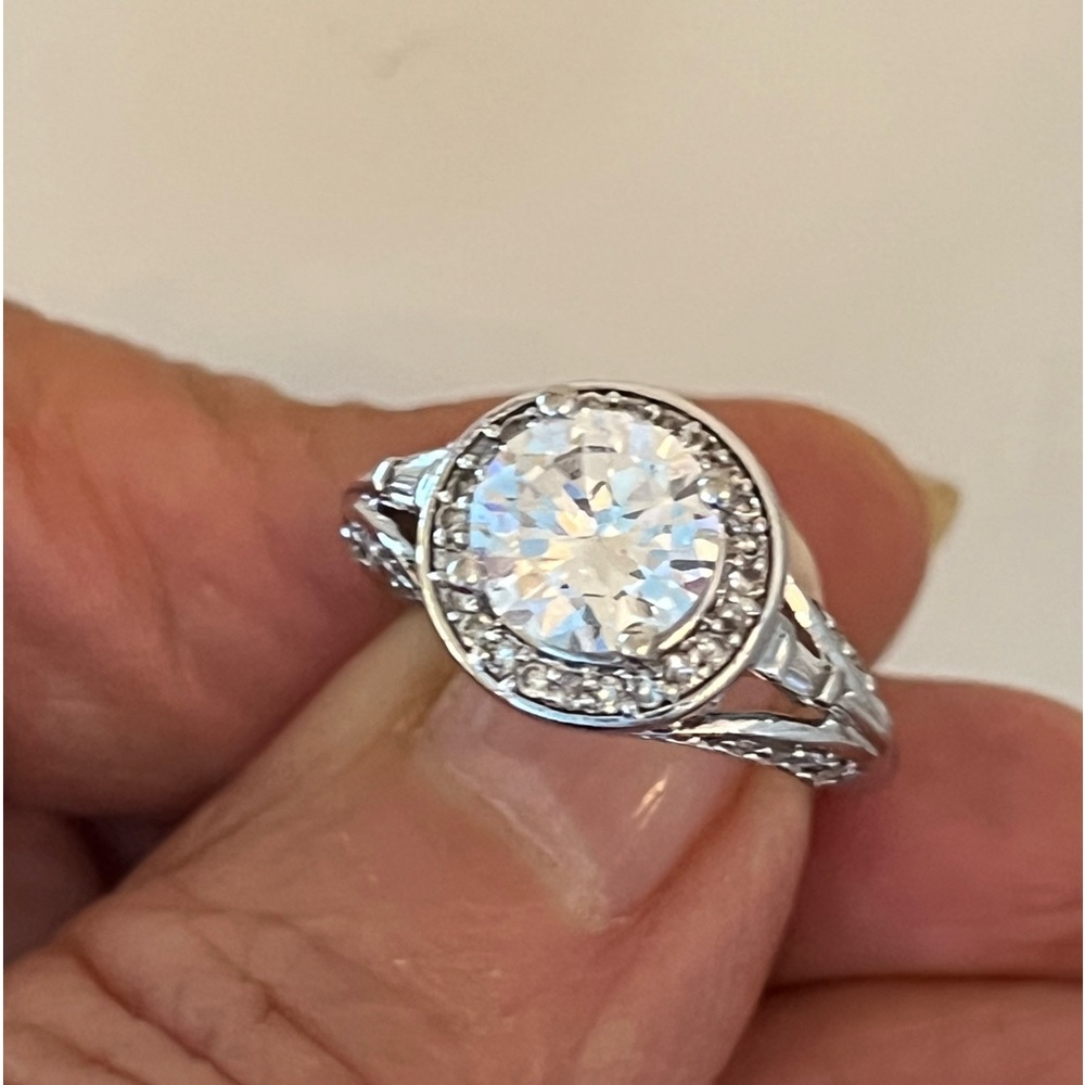 Beautiful Zirconia engagement ring, silver 925